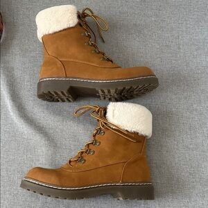 SM New York, leather Fur-Lined Women's Boots NWOT